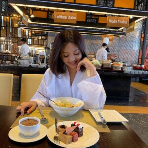 Shwe Hmone Yati Instagram - Morning