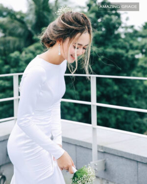 Shwe Hmone Yati Instagram - Be believed in yourself #ijustwanttobehappy ❤️🤷🏻♀️. @kaung_myatcouture #