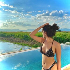 Shwe Hmone Yati Instagram -