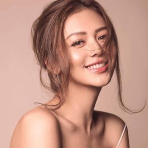 Shwe Hmone Yati Instagram -