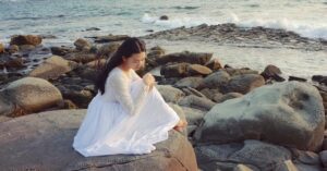Shwe Hmone Yati Instagram - You are too young to be stressed about love ā¤ļø #idontneedyou