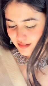 Shweta Jha Top 100 Instagram Photos and Posts