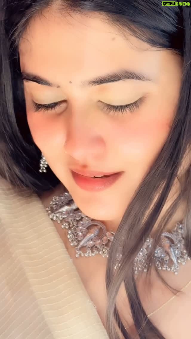 Shweta Jha - 101.9K Likes - 