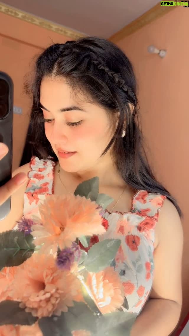 Shweta Jha - 13.2K Likes - Jaan hu kya ???🙈🙈🙈