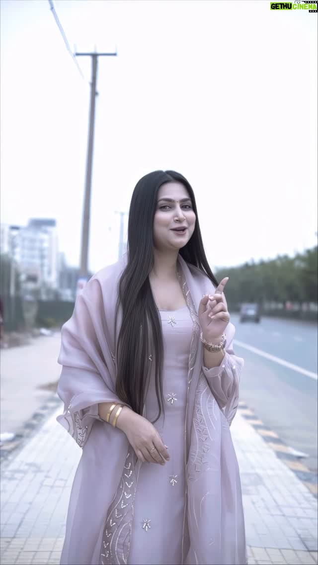Shweta Singh - 55.4K Likes - ✋