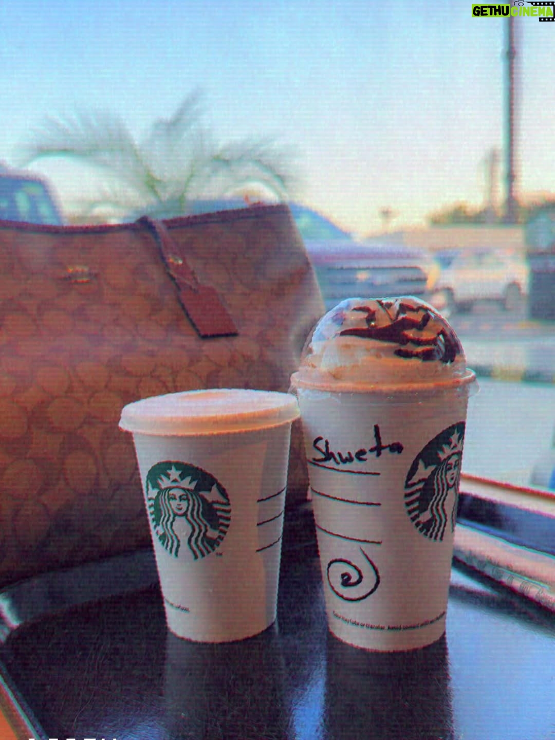 Shweta Singh - 35K Likes - 🤎👜🍫🦂 
.
.
.
#instamood