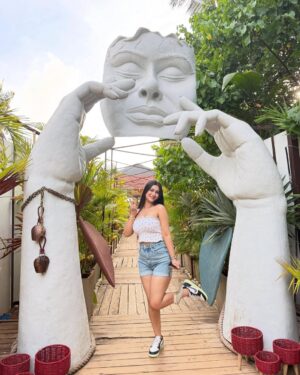 Shweta Singh Instagram - You can get out of Goa but can’t take Goa out of you👀🤍✨
.
.
{ Goa , beach, restaurant, beach club, white dress, outfit, travel, trip , makeup, Instagram, explore, }
#goa #instafit #instagram #goaoutfits #explore #traveler #fashionista #gurlstrip #shoot #ootd #trend #insta #like