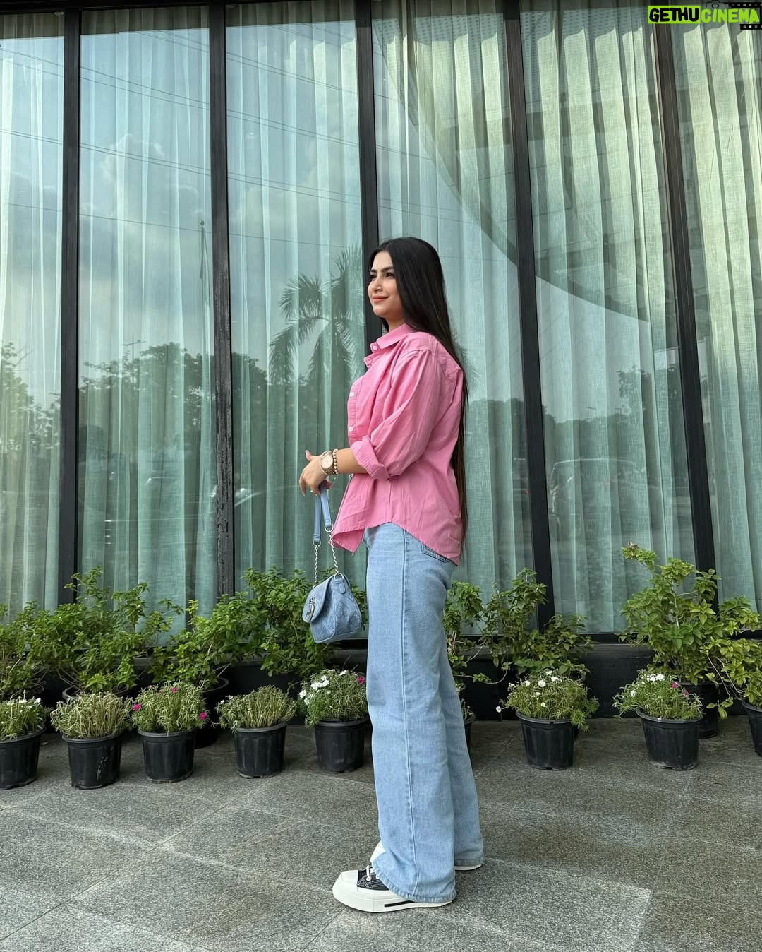 Shweta Singh - 34.1K Likes - 🎀🤍✨