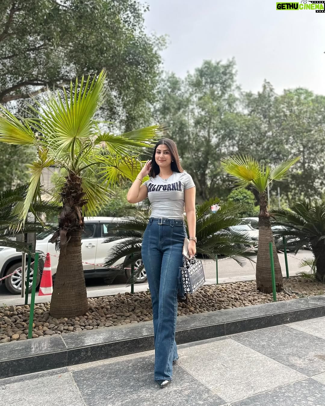 Shweta Singh - 37.9K Likes - 👀