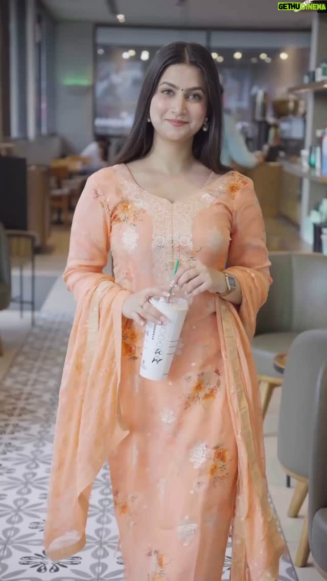 Shweta Singh - 25.9K Likes - Coffee Shop te❤️