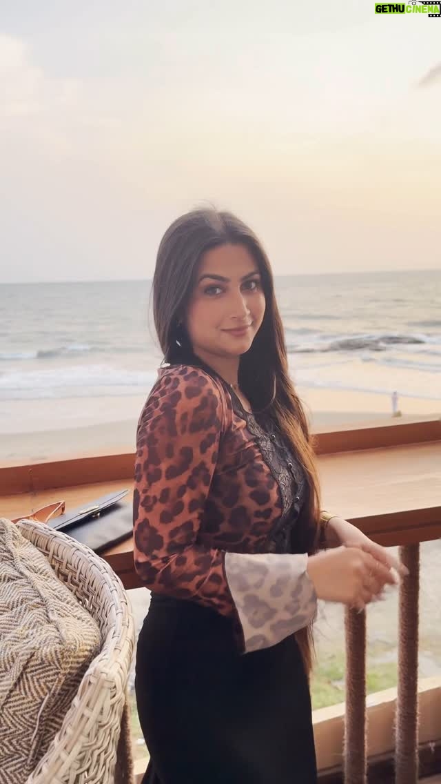 Shweta Singh - 35.8K Likes - View🌅🏝️
.
.
.
#reels #reelsinstagram