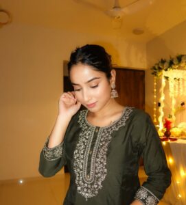 Actress Shyrin Anicka HD Photos and Wallpapers September 2025