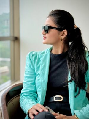 Siddhi Jambhale Instagram - She remembered who she was and the game changed🧿

[lunch,bosslady,selflove,independent,happy,versace,guess,attitude]

#starfam❤️ #lunch #saiyaara #courtyard #marriott #sleflove #independent #photooftheday #photography #lifestyle #fashion #fashionstyle #love #smile #positivity #instagood #instagram #navimumbai