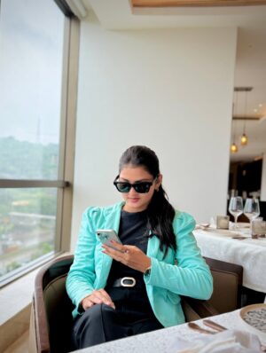 Siddhi Jambhale Instagram - She remembered who she was and the game changed🧿

[lunch,bosslady,selflove,independent,happy,versace,guess,attitude]

#starfam❤️ #lunch #saiyaara #courtyard #marriott #sleflove #independent #photooftheday #photography #lifestyle #fashion #fashionstyle #love #smile #positivity #instagood #instagram #navimumbai