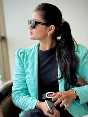 Siddhi Jambhale Instagram - She remembered who she was and the game changed🧿

[lunch,bosslady,selflove,independent,happy,versace,guess,attitude]

#starfam❤️ #lunch #saiyaara #courtyard #marriott #sleflove #independent #photooftheday #photography #lifestyle #fashion #fashionstyle #love #smile #positivity #instagood #instagram #navimumbai