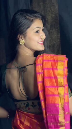 Siddhi Jambhale Instagram - बाया माझ्या …..❤️😍
#starfam❤️ #trending #reelitfeelit #reelkarofeelkaro #reelsindia #reelinstagram #foryou #explorepage #marathistatus #vibe #viralreels
