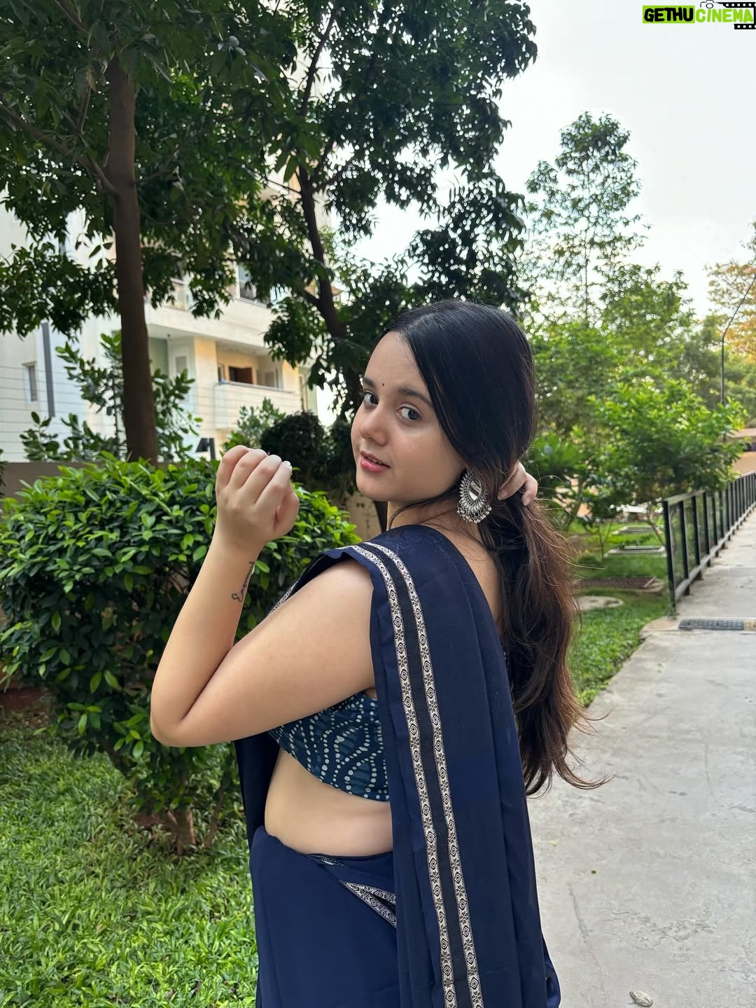 Siddhida Pathak - 120.5K Likes - Last photo is me with people who make you feel sad 🥰