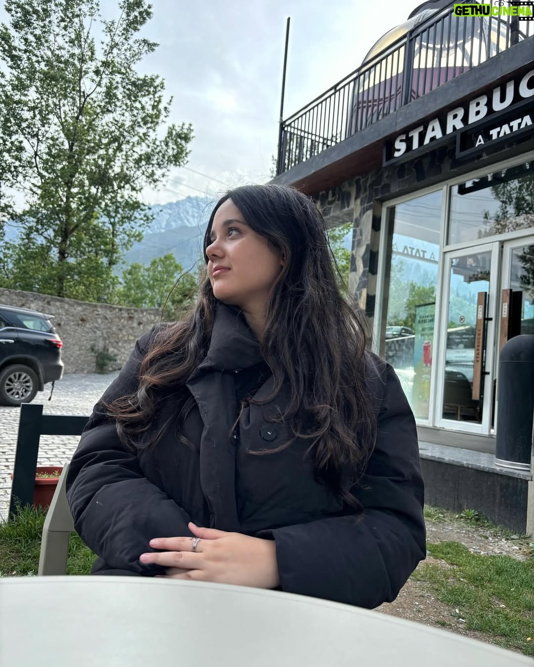 Siddhida Pathak - 10.9K Likes - 🏔️🤍