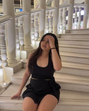 Siddhida Pathak Instagram - To see how chaotic I am, check out the last photo/video