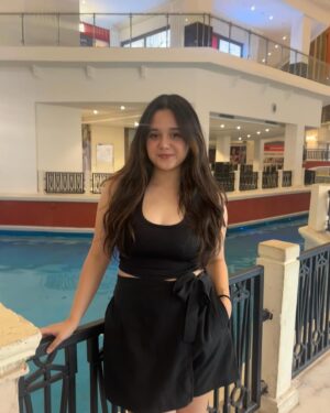 Siddhida Pathak Instagram - To see how chaotic I am, check out the last photo/video