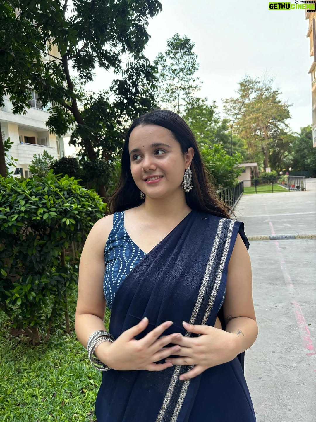Siddhida Pathak - 120.5K Likes - Last photo is me with people who make you feel sad 🥰