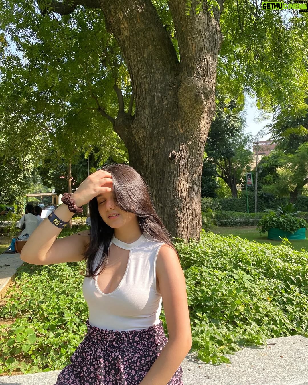 Siddhida Pathak - 56K Likes - 👧