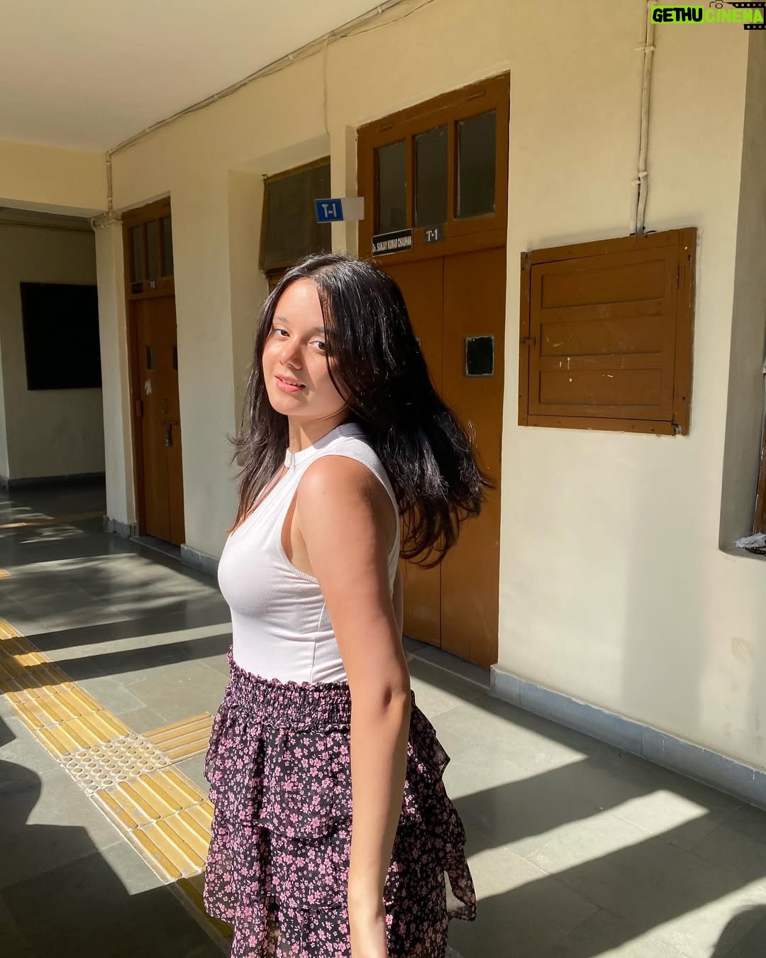 Siddhida Pathak - 56K Likes - 👧