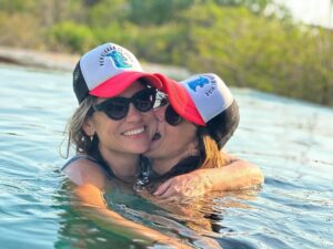 Silvia Navarro Instagram - Buena, divertida, chingonq, entrona, inteligente, amiga, leal, generosa, son algunos de los millones de atributos que hacen a este ser, uno de mis favoritos en el planeta ❤️
¡FELIZ CUMPLE mi @rubelia ! 🥳 Puras risas, sonrisas, amor, salud, abundancia, paz, retos, metas, viajes, sorpresa lindas, bailes, disfraces, amigos, amantes, besos y apapachos te sean dados para.que este año sea de los mejores 💫
TE AMO ❤️ 🥳
F E L I Z V I D A R U B Y 😘😘😘😘