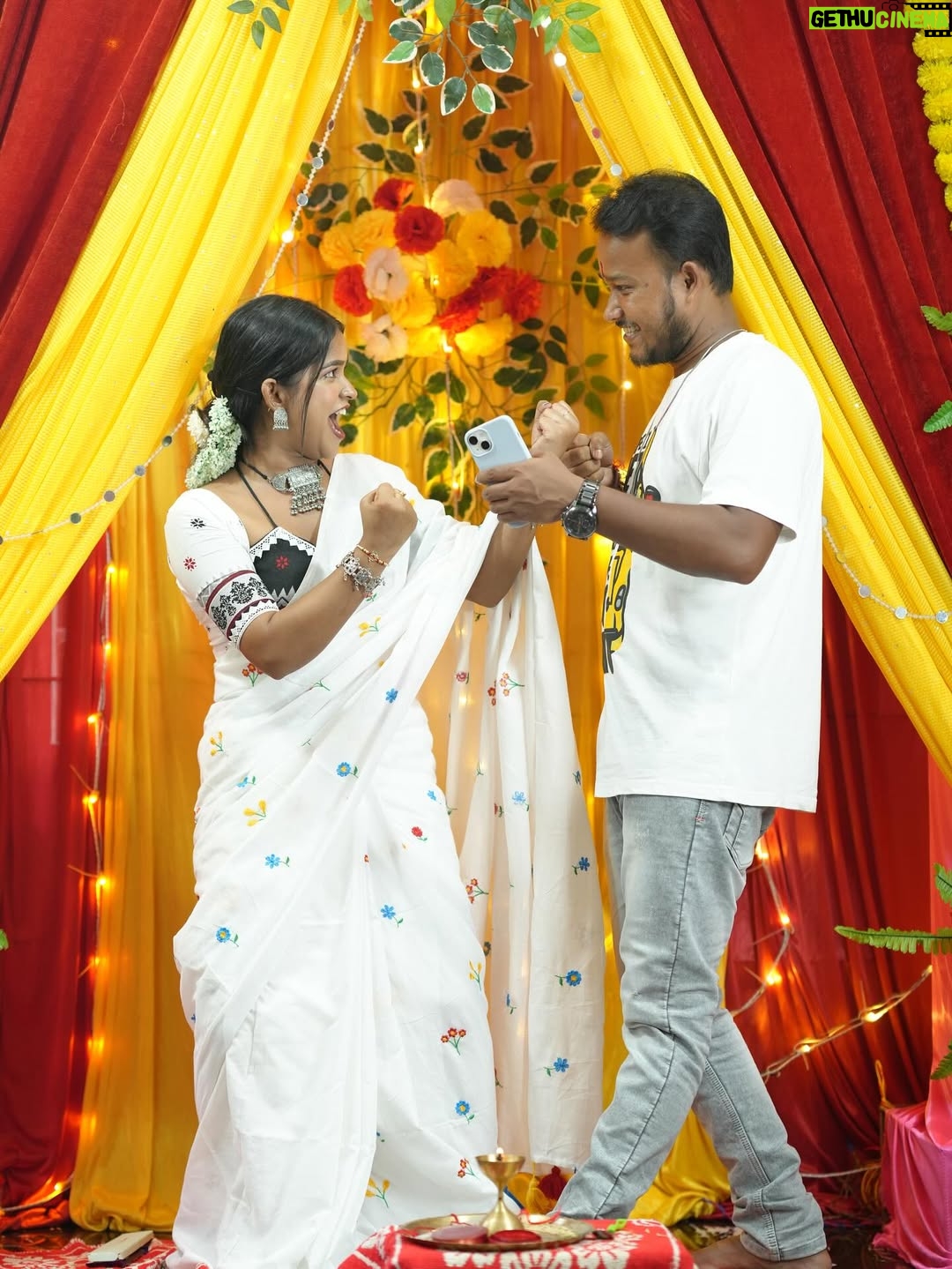 Simla Sikder - 64.7K Likes - Happy Raksha Bandhan dada’s …..☺️❤️😁
