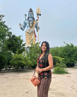 Simla Sikder Instagram - Har har Mahadev 🙏❤️
