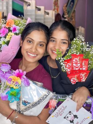 Simla Sikder Instagram - My cutie pie 😘❤️ @rimi_mondal_2819