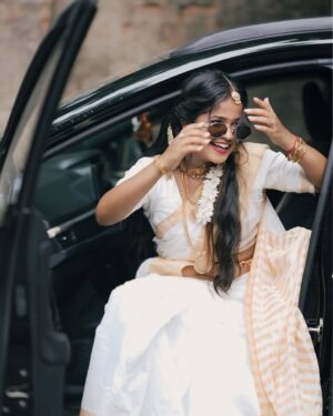 Simla Sikder Instagram - Smiling with my whole heart.”
🌸💛🤍