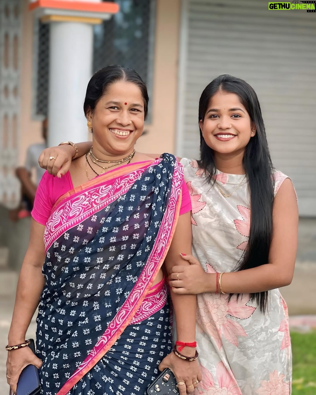 Simla Sikder - 79.8K Likes - Maa 🫂🌏🌝 “তোমার মুখের হাসি আমার জীবনের শ্রেষ্ঠ সম্পদ।”
