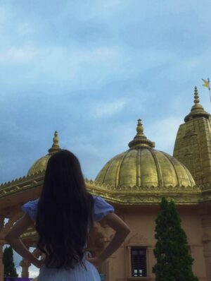 Simpal Kharel Instagram - god is great🛕🙂‍↔️🧿✨ @simpal_kharel