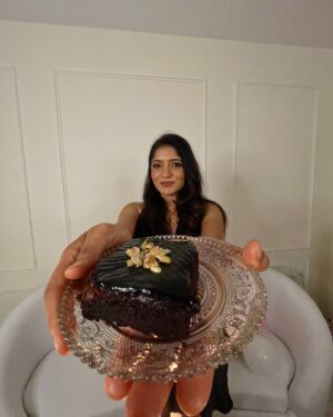 Simran D Sharma Instagram - 🎂 
.
.
#birthday #birthdayvibes #fashionaddict