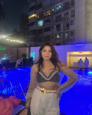 Simran D Sharma Instagram - Chillaxin’ To The Max….💯
.
.
.
#party #poolparty #summer