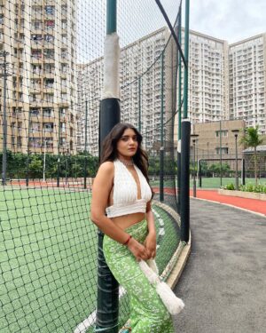 Simran D Sharma Instagram - I played dress up…. 💚
.
.
.
#fit #fashion #outfit #explore #ootd