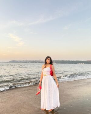 Simran D Sharma Instagram - When the sky paints the perfect goodbye to the day ✨
#greatfulfortoday