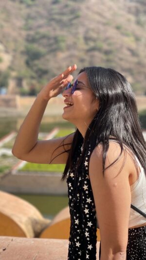 Simran Jain Instagram - Bitter truth 🥀
.
.
.
.
.
.
#simranjain #feelings #amberfort #jaipurcity #reels