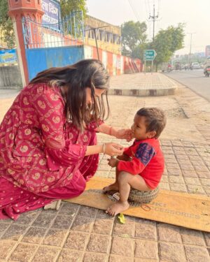 Simran Jain Instagram - His smile made my Diwali 🪔😍
.
.
.
.
.
#happydiwali #celebrations #spreadjoy #love #bornoninstagram