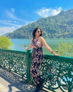 Actress Simran Jain HD Photos and Wallpapers June 2024