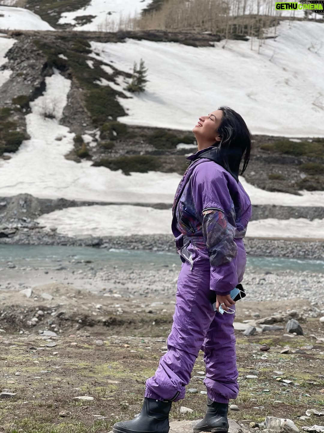 Simran Jain - 15.3K Likes - Mujhey sukoon ghar k baad sirf pahado mei milta hai… 
Or apko ? ☺️ 
.
.
.
.
.
.
.
#simranjain #inthemaking #manali #bornoninstagram