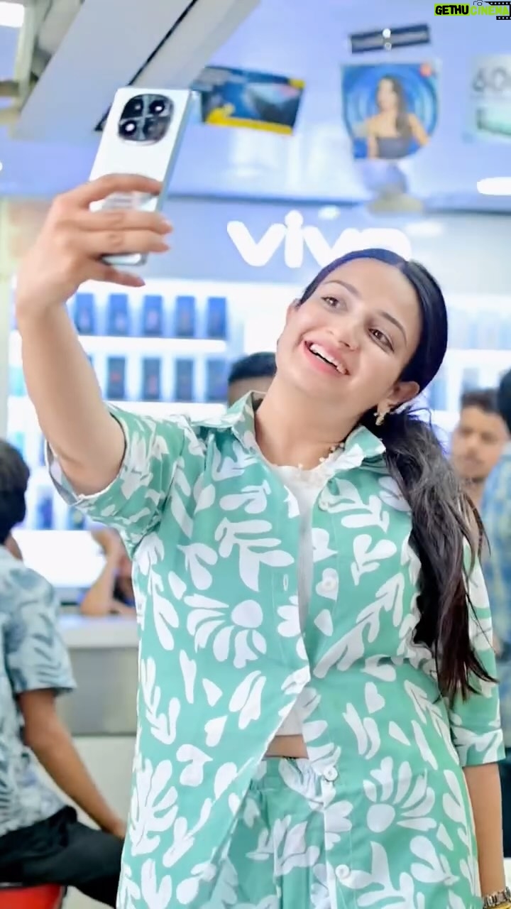 Simran Jain - 15.6K Likes - Redmi Note 14 Series – Smartness ho toh aisi, style ho toh classy!
AI ka magic 🤖, DSLR-level camera 📸, aur power-packed battery 🔋 – sab kuch ek hi phone mein!
Circle to Search se answers milen ek tap mein 🔍✨
Gemini AI Assistant – multitasking ka asli boss 💼📱
50MP telephoto   AI tools = reels ho ya selfies, sab kuch picture perfect! 🎥👑

Agrawaltraders.com📍 Sirf Agra ke Shahzadi Mandi, Idgah Colony mein – opp. DC Nand Plaza, beside PNB Bank, Sadar Bazar
🛍️ Jahan technology milti hai fashion ke swag ke saath!

💡 Socho tech-savvy, chuno Redmi – kyunki yeh hai #NextGenSmartLife!

#RedmiNote14 #AgraTechHub #GeminiPower #SmartUpgrade #BatteryBeast #CreateWithAI #TechWithStyle #AgraDeals #RedmiAgra

.
#reels #explore #redminote14series #redmi #ad #paidpartnership