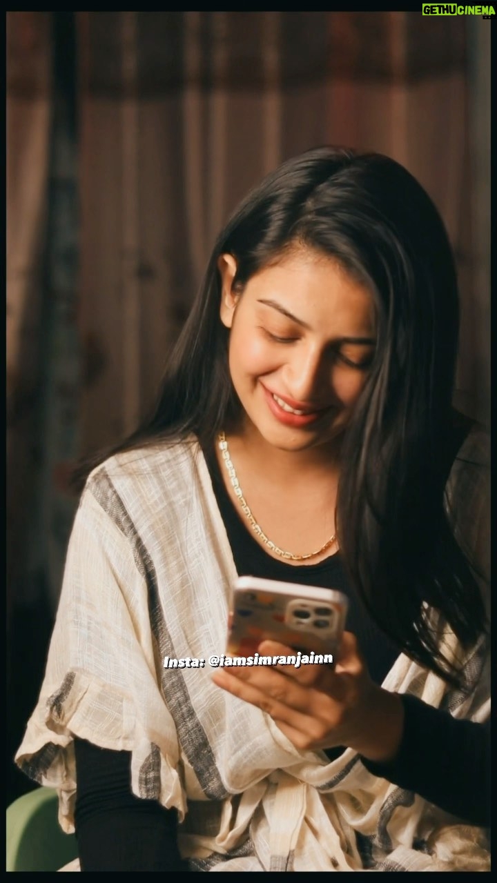 Simran Jain - 21.8K Likes - Koi nahi is bahaney he sahi 
Log yaad toh kartey h 🤡
.
.
.
.
.
.

#simranjainn #inthemaking #concept #reelitfeelit