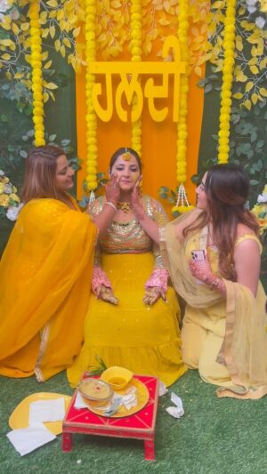 Simran Narula Instagram - 🥺🦋💕 @_sejal.09 ❤️