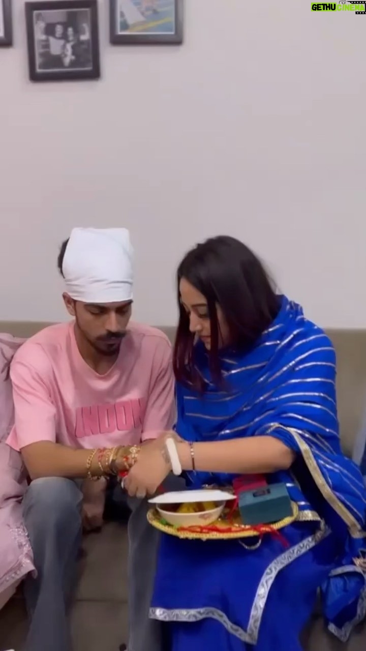 Simran Narula - 88K Likes - Happy rakhdi❤️ @mr_mrs.narula