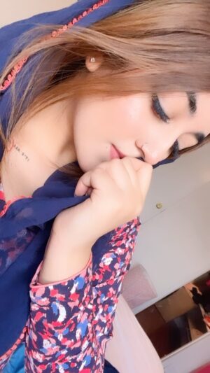 Simran Narula Instagram - 🫰🏻🤭