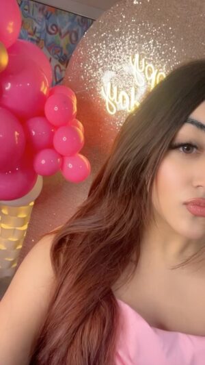 Simran Narula Instagram - SNAPCHAT 👻 - Snarula_111