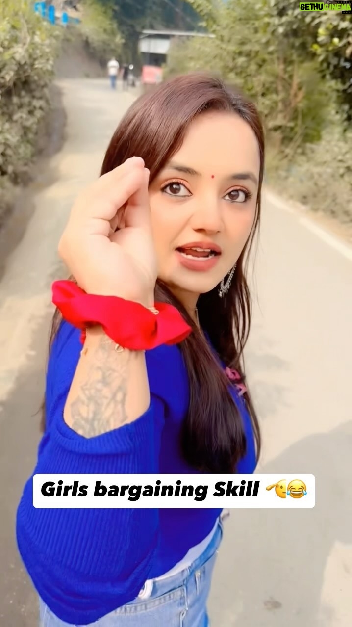 Simran Verma - 562.4K Likes - 200 rupay parking ke 20 rupay dungi 🤣