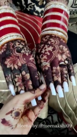 Simran Verma Instagram - Heena by @_meenakshi09 
For my sweet sweet nd cute bride @vermasimran251
@neha.herbals
#hennainspire #henna #hennatattoo #hennaart #mehndi #hennaartist #hennadesign #hennalove #hennapro #bridalmehndi #hennalookbook #hennadesigns #bridalhenna #art #mehndidesign #indianwedding #hennafun #tattoo #mehendi #bodyart #indianbride #mehndiartist #wedding #hennaisneverblack #mehndiart #beauty #hennainspo #hennastain #naturalhenna #design